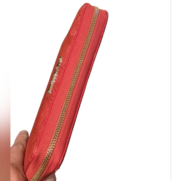 Love Moschino Italy Portafoglio Red Embossed Zip Wallet OS - Picture 8 of 11